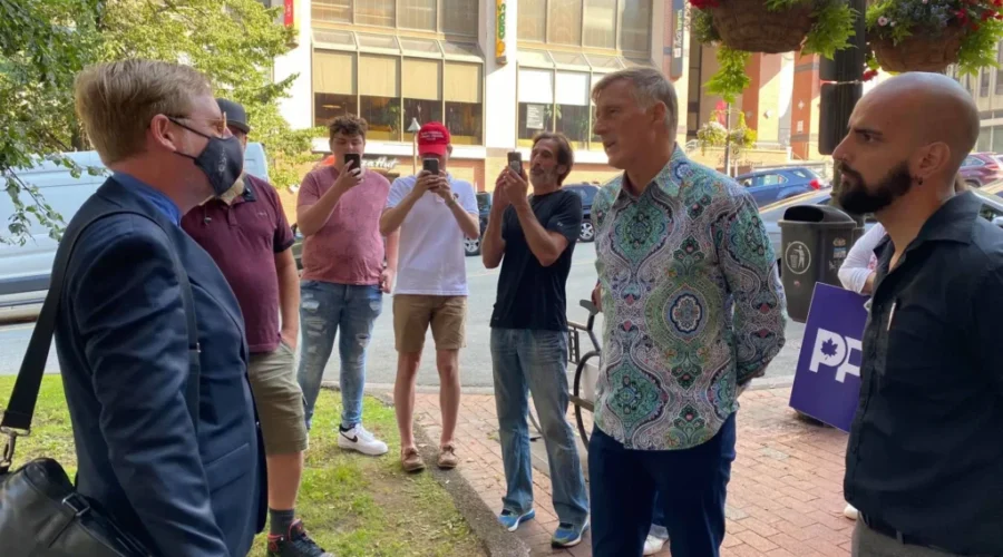 Maxime Bernier Campaigns In New Brunswick