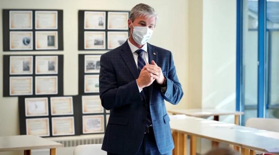 Premier Wants Health Care Tour To Be More Than Just Listening