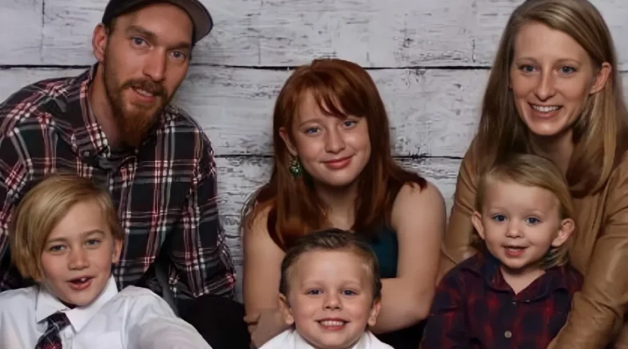 Investigators rule camper fire that killed family of six accidental