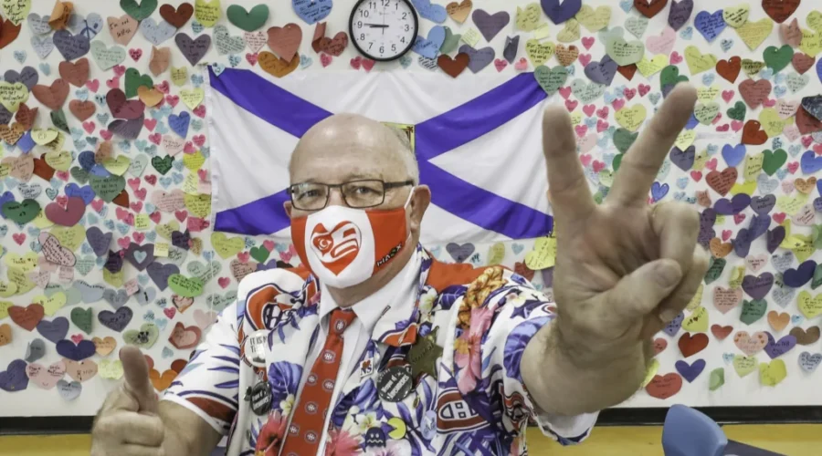 Dr. Strang getting Honorary NSCC Diploma