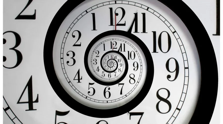 Clocks Back An Hour This Weekend