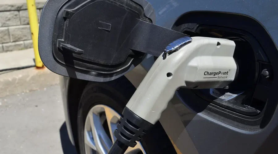 NS Announces Funding For More Electric Vehicle Chargers
