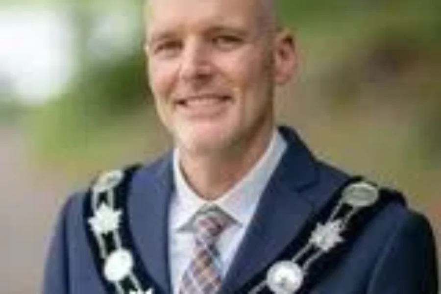 Mayor Mitchell frustrated over long-delayed power bill