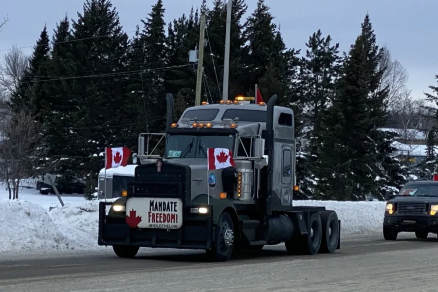 Trucker convoy protest continuing in Ottawa Monday