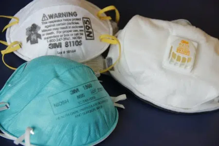 CUPE calling on province to provide education support staff with N95 masks