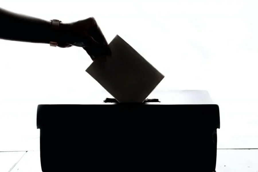 Dates set for Liberal, NDP leadership votes