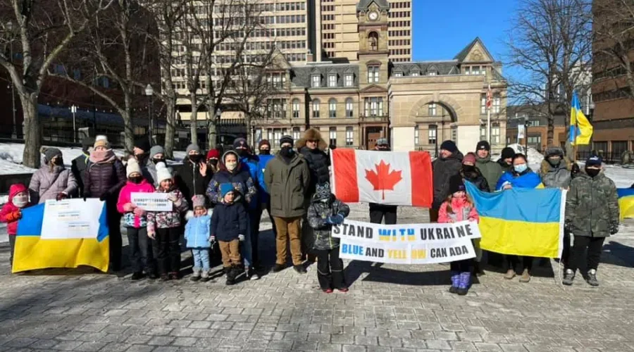 ‘Innocent people are dying. This is real now:’ Ukrainian-Nova Scotians fear for loved ones