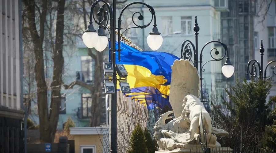 Group organizing hosts for Ukrainian families on South Shore, seeking more hosts