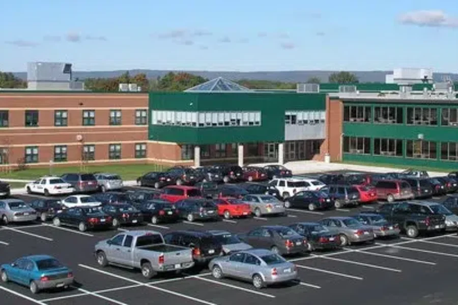 Central Kings locked down after student was threatened with handgun
