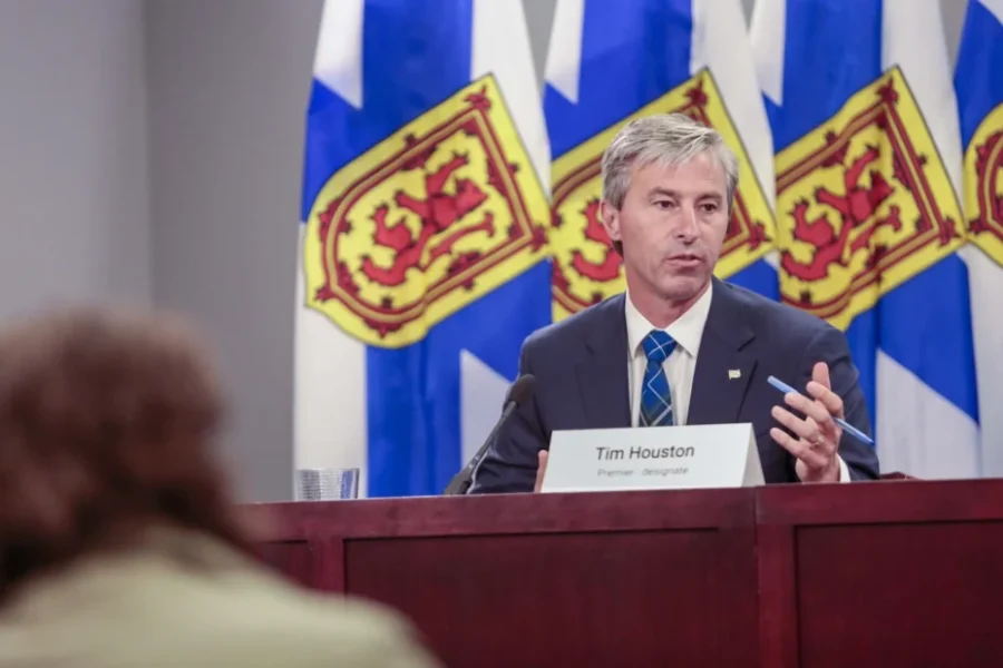 Poll: Houston is Canada’s most approved-of premier