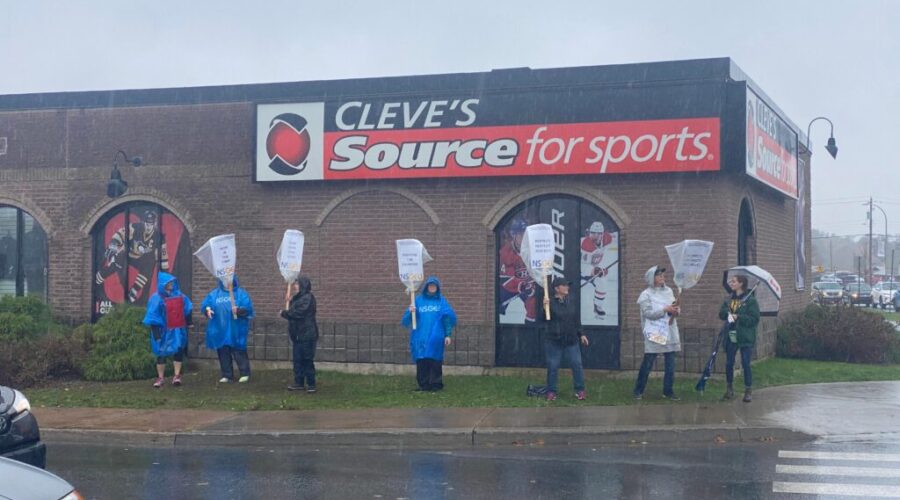 Striking School Support Staff To Vote On Tentative Agreement