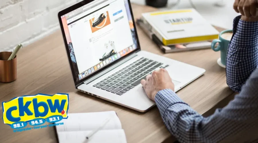 Here Are The Top Questions Canadians Asked Google This Year!