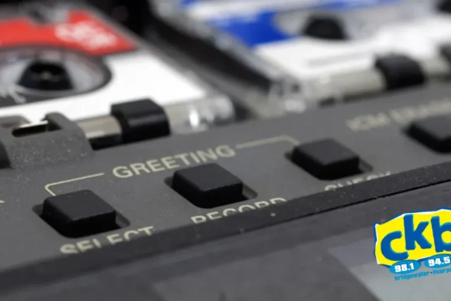 I want To Hear Your Creative Answering Machine Messages!