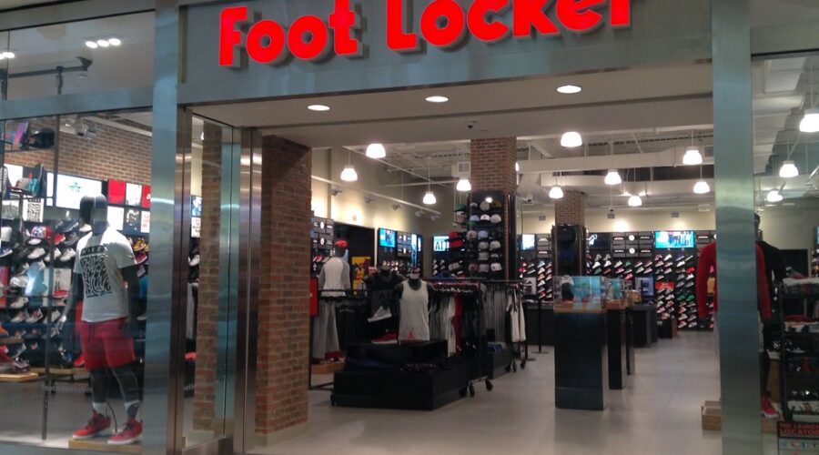 Foot Locker shuttering 400 stores in next 3 years