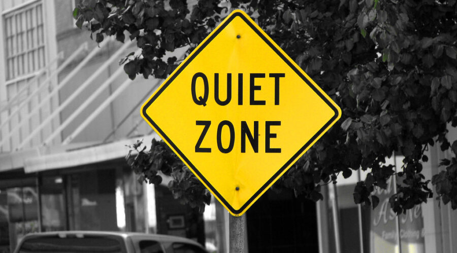 Mahone Bay puts breaks on noise-bylaw after residents voice concerns