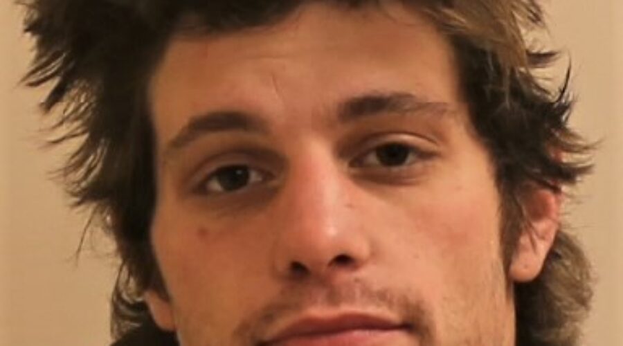 Valley man wanted under province-wide arrest warrant