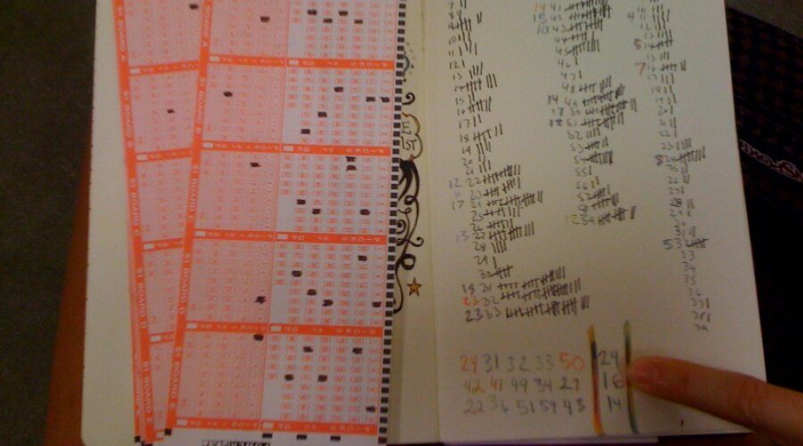 Tonight’s Powerball jackpot over $800 million in the US