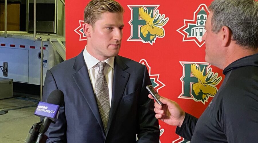 Mooseheads retire Nathan MacKinnon’s jersey to kick off 30th season