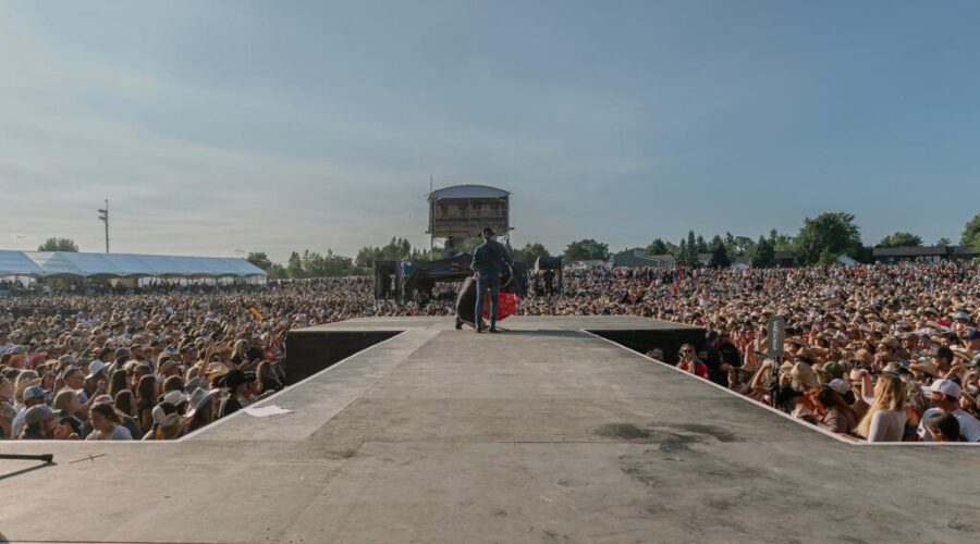 Luke Combs to headline three day YQM Country Fest