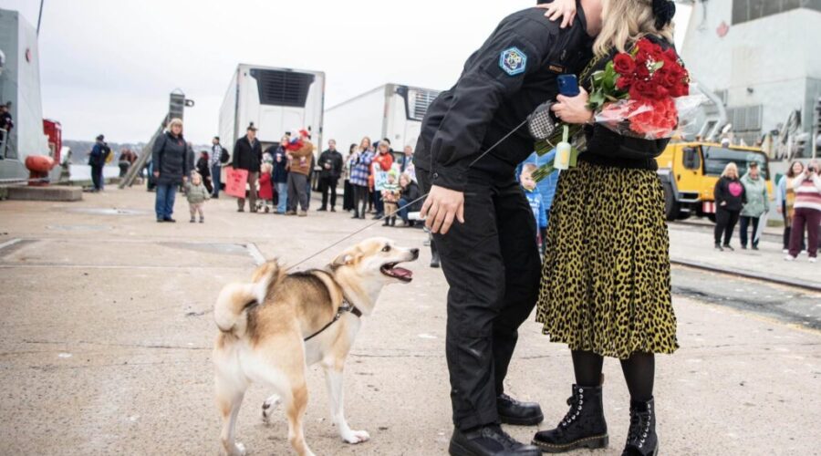 Halifax homecoming for Navy ships
