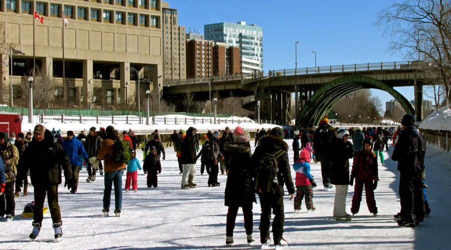 Skaters finally return to Rideau Canal after a whole season off