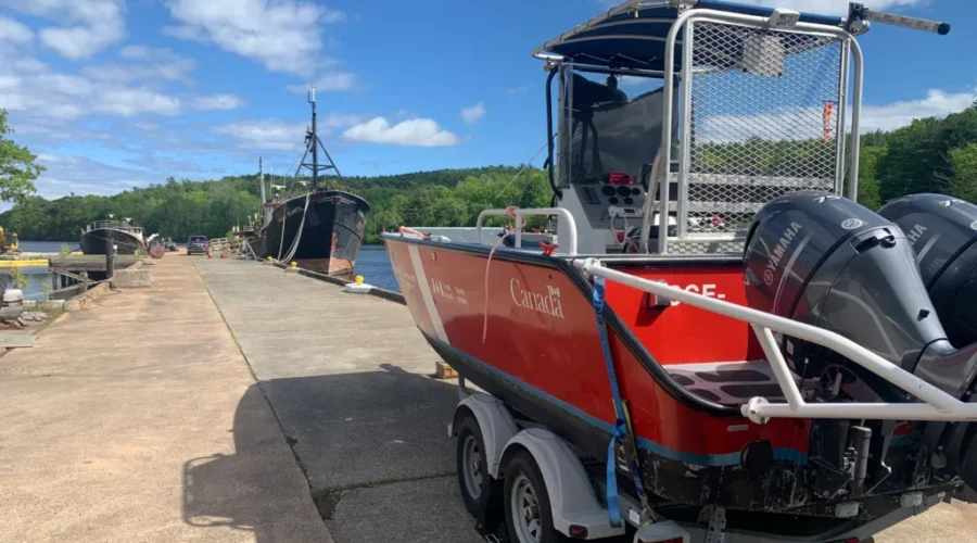 Three ships leaving LaHave River to be dismantled on site