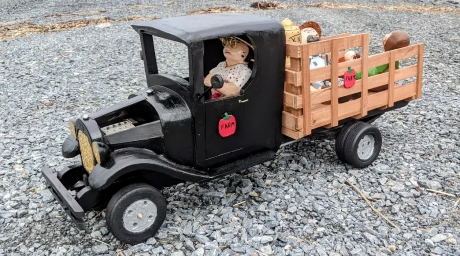 Nova Scotia Folk Art Festival returns to Lunenburg