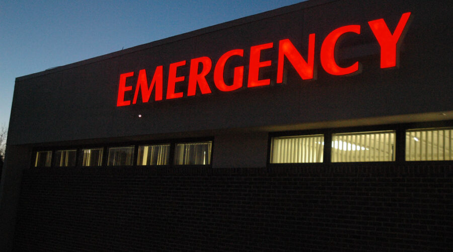 Canadians spending more time in ER every year: report