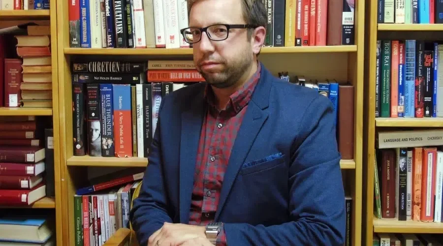 Politics prof surprised to see NDP-Liberal deal end