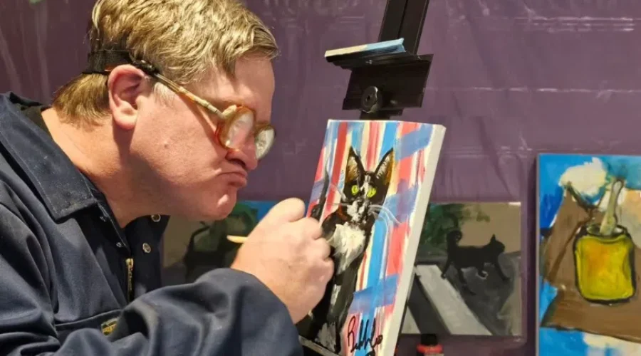 Bubbles of Trailer Park Boys opens his first art exhibit in Halifax