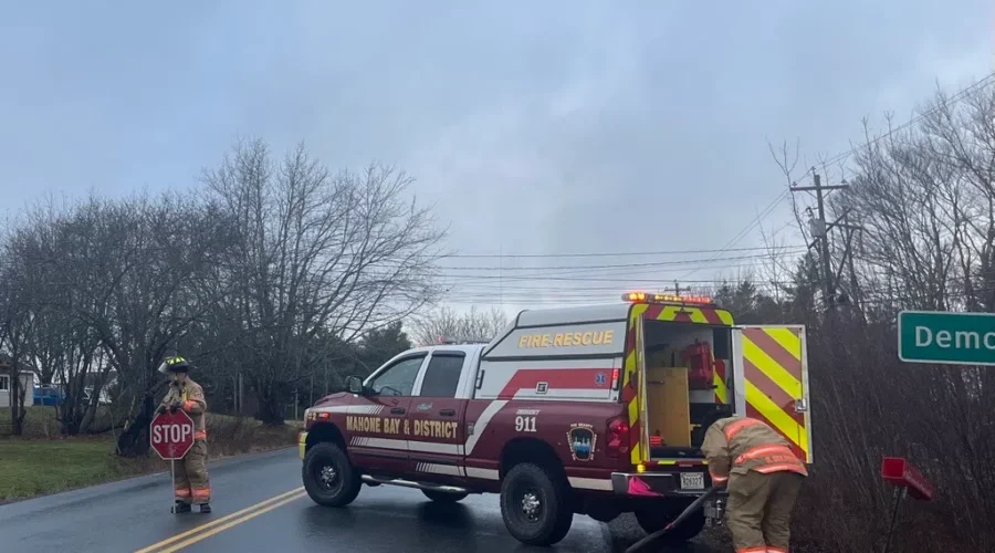 Firefighters respond to structure fire on Northfield Road