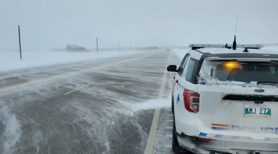 Collision closes part of HWY 332 in Lunenburg Co.