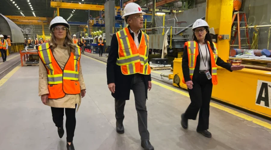 Mark Carney visits Halifax on campaign trail