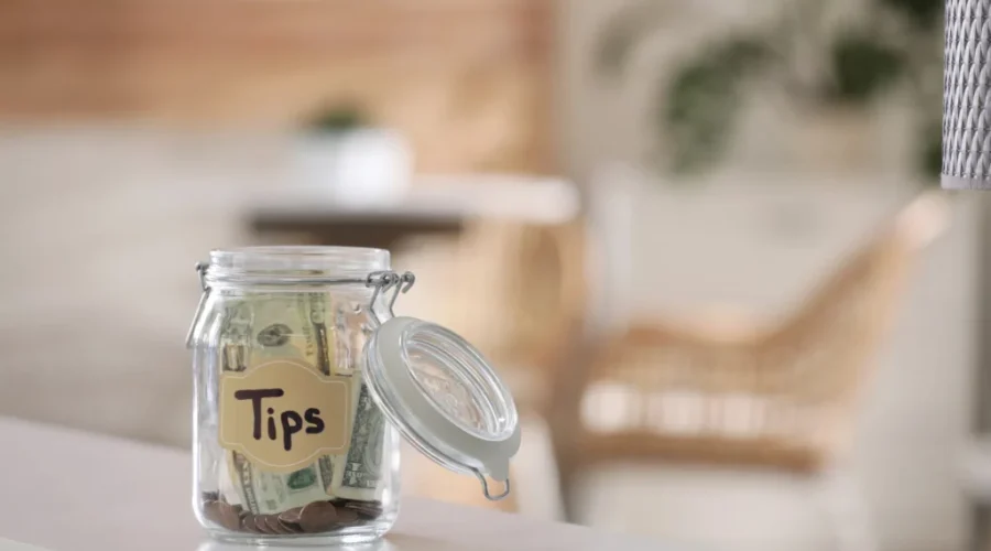 A Tip-Less Restaurant Is About To Open In Nova Scotia-Here’s How It Works!