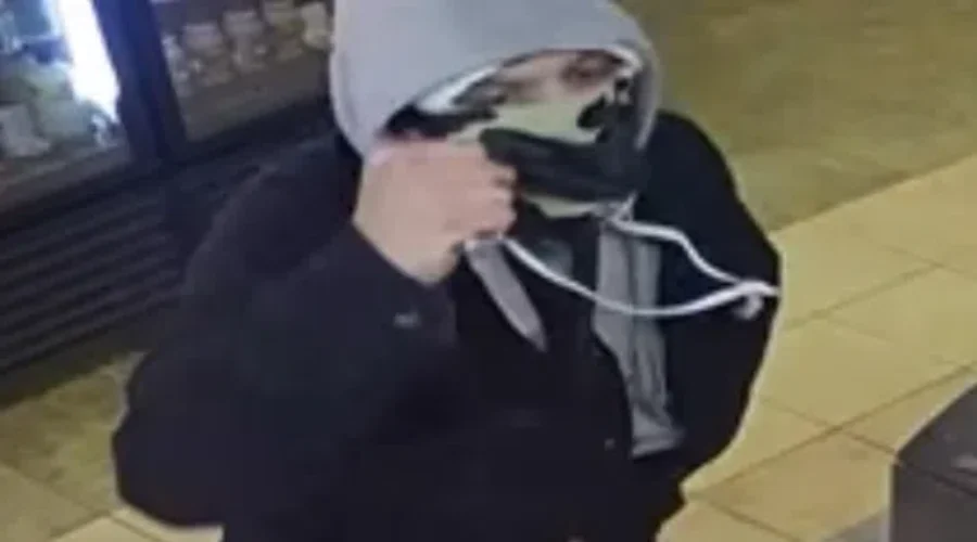 Man with knife robs valley restaurant twice