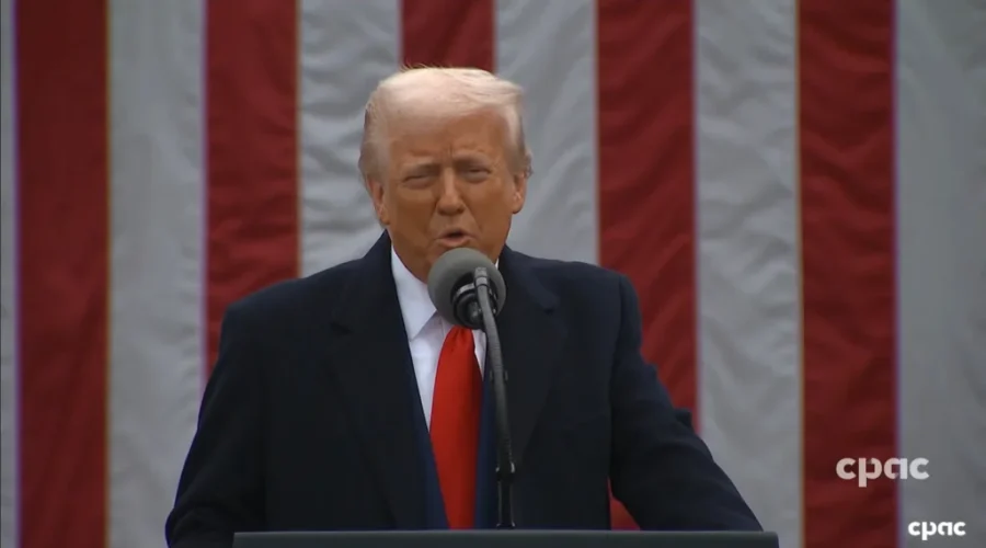 Trump doubles down on 51st state threats as Carney heads to U.S.