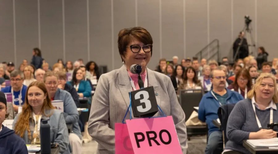 Mullen acclaimed for second term as NSGEU president