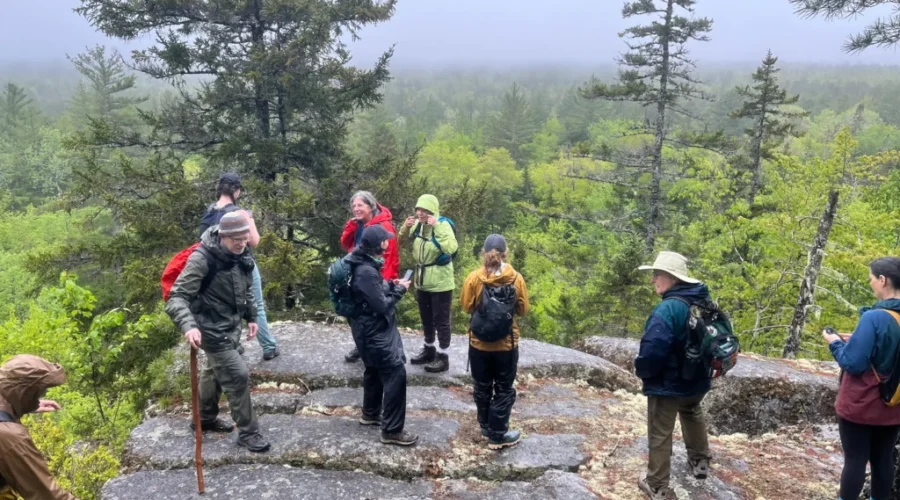 Lunenburg hiking group wins provincial award