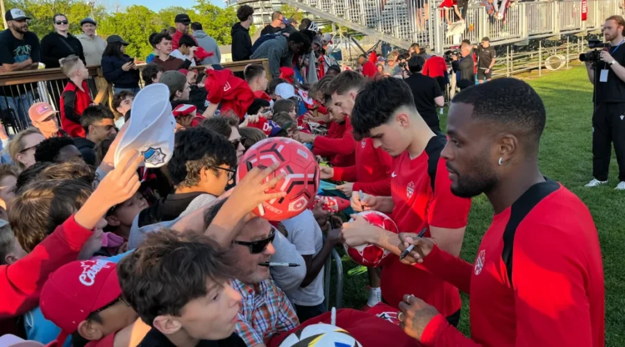 Canadian Men’s National Team draws thousands to Halifax practice