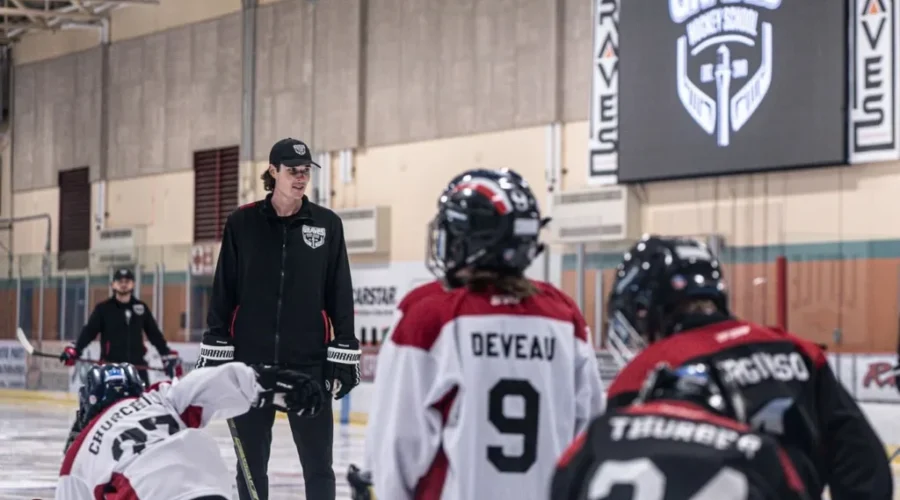 Ryan Graves holds hockey camp in hometown of Yarmouth