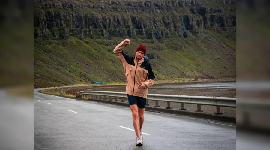 N.S. runner breaks record for fastest lap around all of Iceland