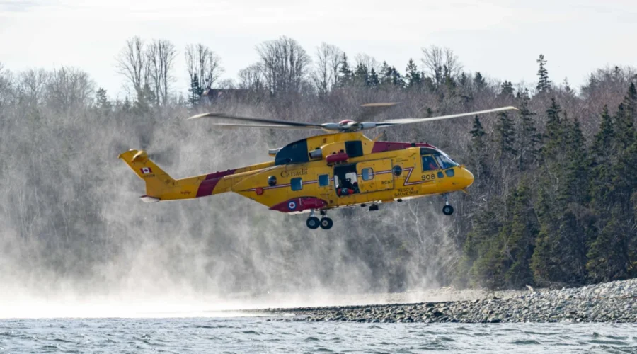 Man found after search on Lake Rossignol