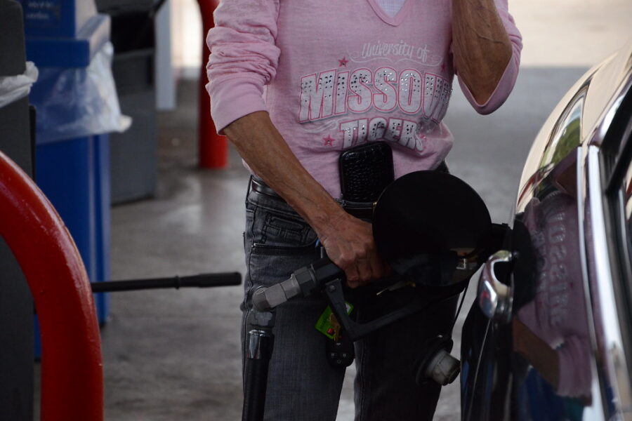Gas prices fall again in N.S.