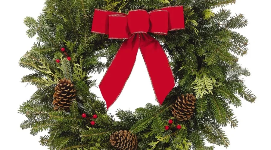 Here’s How To Make A Christmas Wreath!