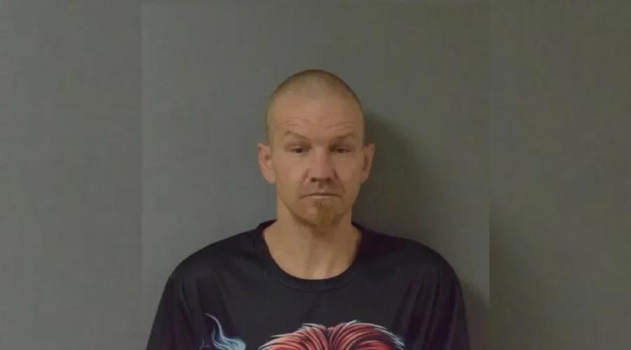 N.B. RCMP searching for escaped inmate