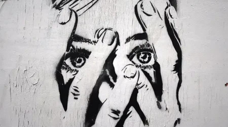 Selenophobia AND Paraskevidekatriaphobia In The SAME WEEK!