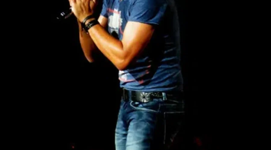 WATCH: Luke Bryan Is Part Of The Party Patrol!!!