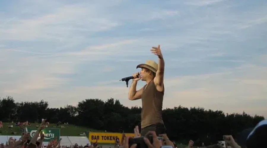 WATCH: “Do What You Can”, Bon Jovi And Jennifer Nettles Single Shows The New Normal!!