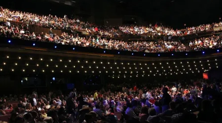 Stream The Grand Ole Opry Saturday Nights!!