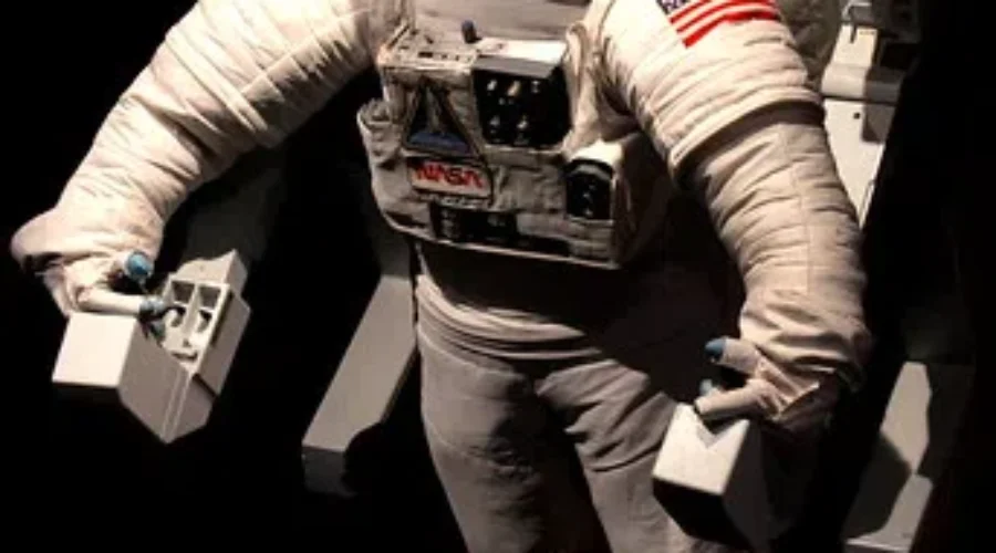 WATCH: Astronaut Chris Cassidy Shows Us It’s “A Great Day To Be Alive” On The International Space Station!!